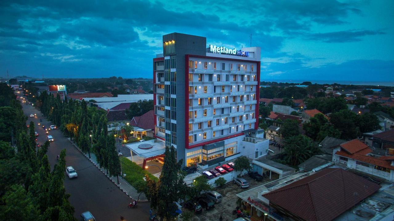Metland Hotel Cirebon By Horison Kültér fotó